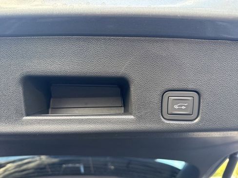 New 2026 GMC Acadia Elevation image 31