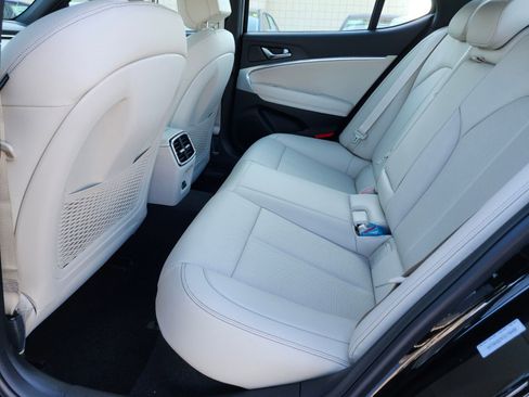 New 2026 Genesis G70 2.5T image 16