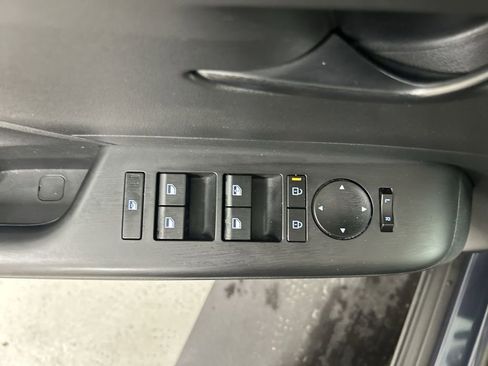 Used 2024 Hyundai Kona SE FWD image 13