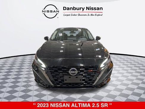Certified 2023 Nissan Altima 2.5 SR w/ SR Premium Package FWD image 12