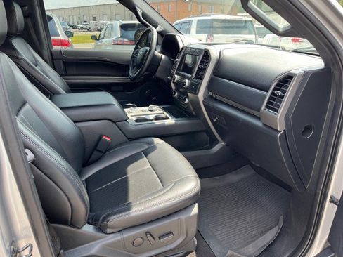 Used 2021 Ford Expedition XLT AWD/4WD image 23