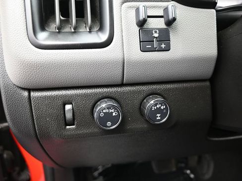 Used 2020 Chevrolet Colorado W/T w/ WT Convenience Package AWD/4WD image 11