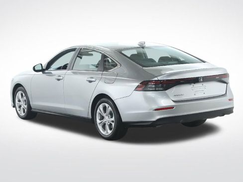 Used 2025 Honda Accord LX image 42