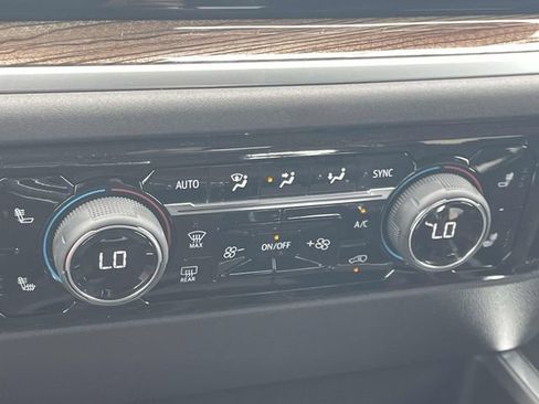 New 2026 Chevrolet Silverado 1500 RST w/ Dark Appearance Package AWD/4WD image 21