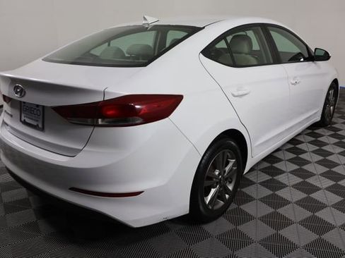 Used 2017 Hyundai Elantra SE w/ SE A/T Tech Package 03 FWD image 8