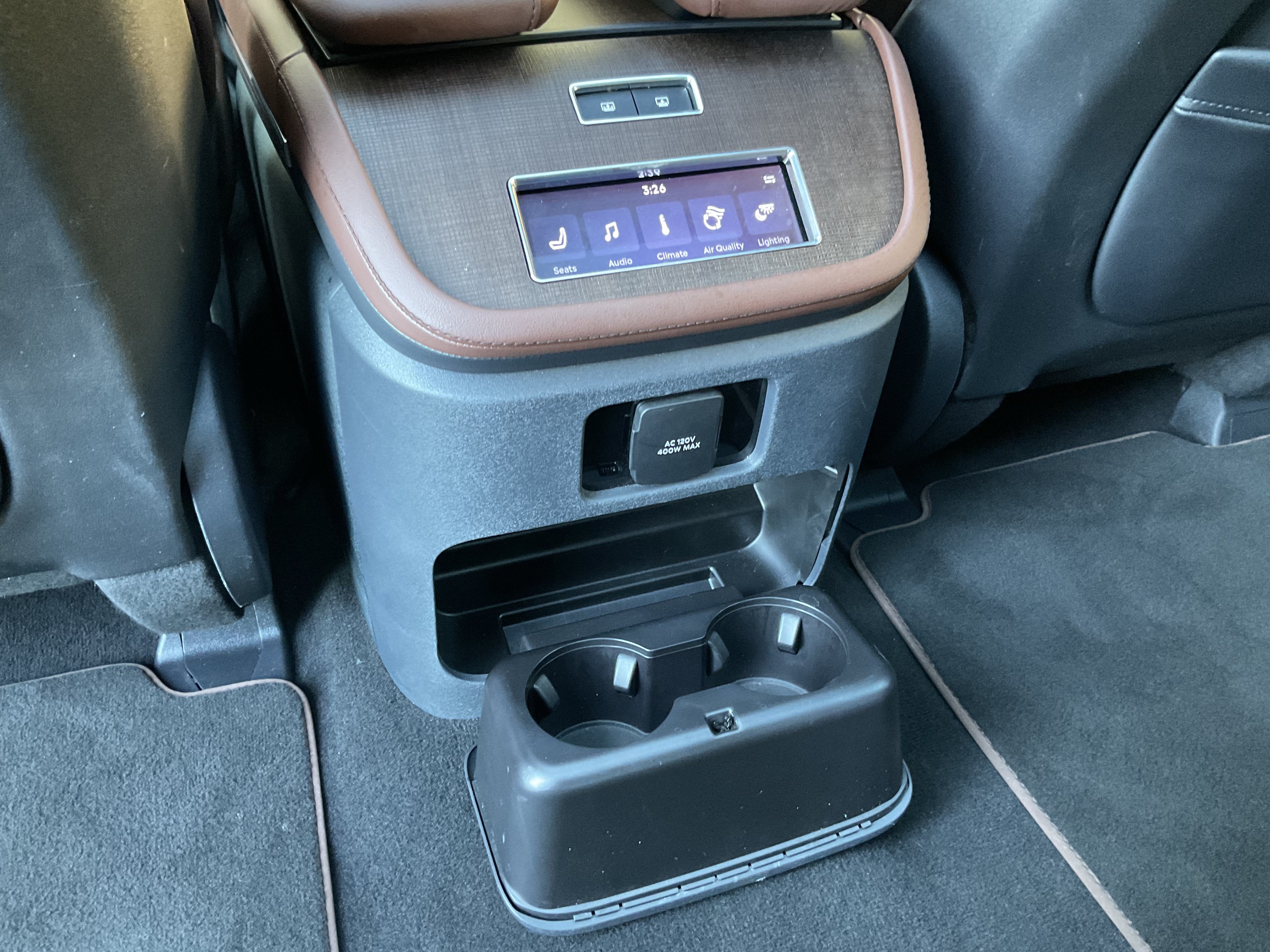 Used 2025 Lincoln Navigator Reserve AWD/4WD image 37