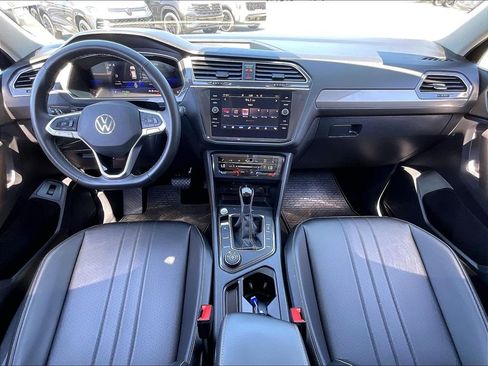 Used 2024 Volkswagen Tiguan SE AWD/4WD image 20
