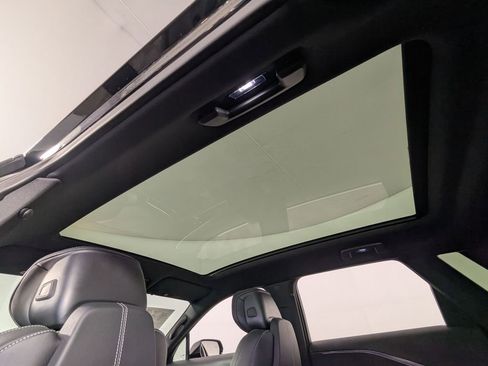 Used 2024 Cadillac Lyriq Sport image 65