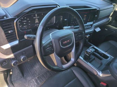 Used 2024 GMC Sierra 1500 SLT image 9