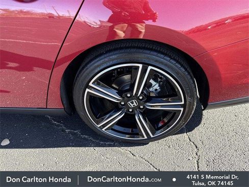 Used 2025 Honda Accord Sport image 28