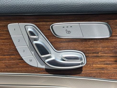 Certified 2022 Mercedes-Benz GLC 300 4MATIC image 16