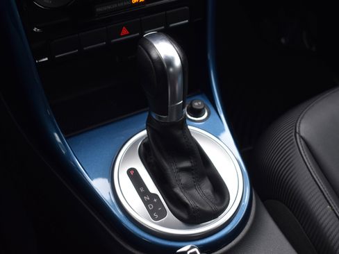 Used 2019 Volkswagen Beetle 2.0T S image 27