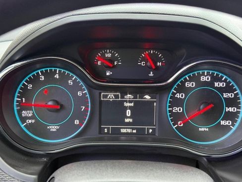 Used 2017 Chevrolet Cruze LT image 22