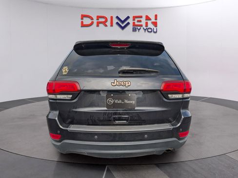 Used 2016 Jeep Grand Cherokee Laredo 75th Anniversary image 4