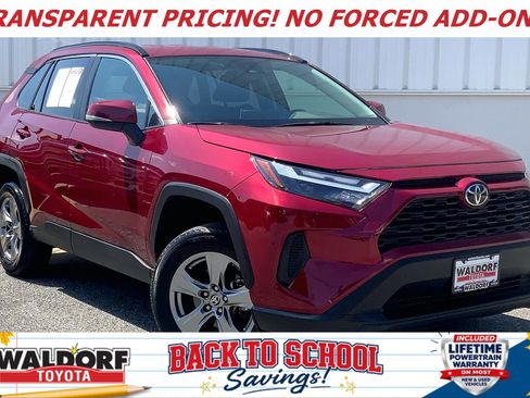 Used 2025 Toyota RAV4 XLE AWD/4WD image 1