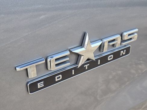Used 2024 Chevrolet Silverado 1500 LT RWD image 13