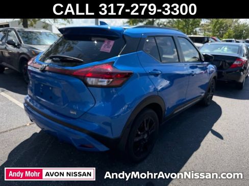 Used 2023 Nissan Kicks SR w/ SR Premium Package FWD image 3