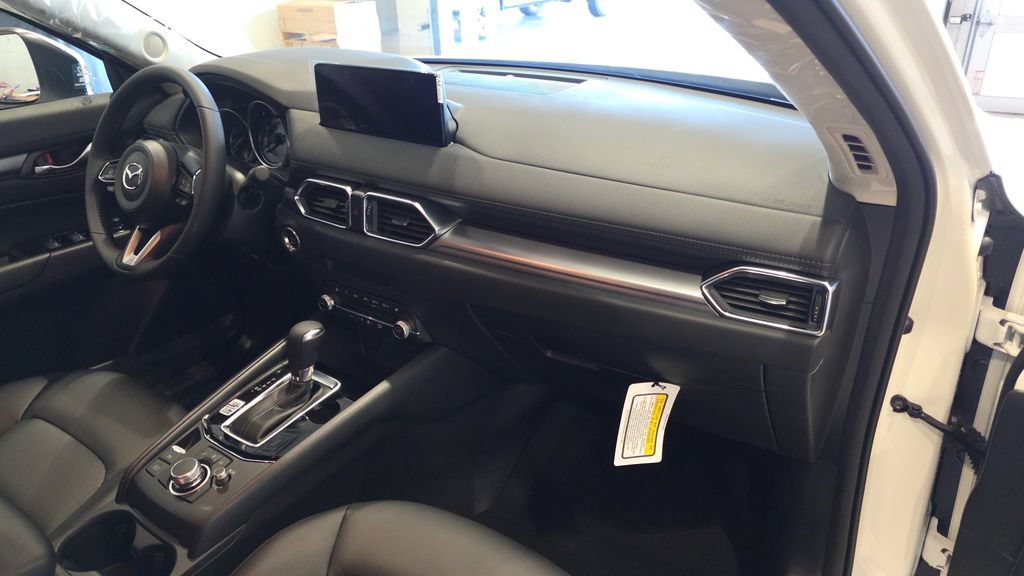 Used 2025 MAZDA CX-5 AWD 2.5 S w/ Select Package image 17