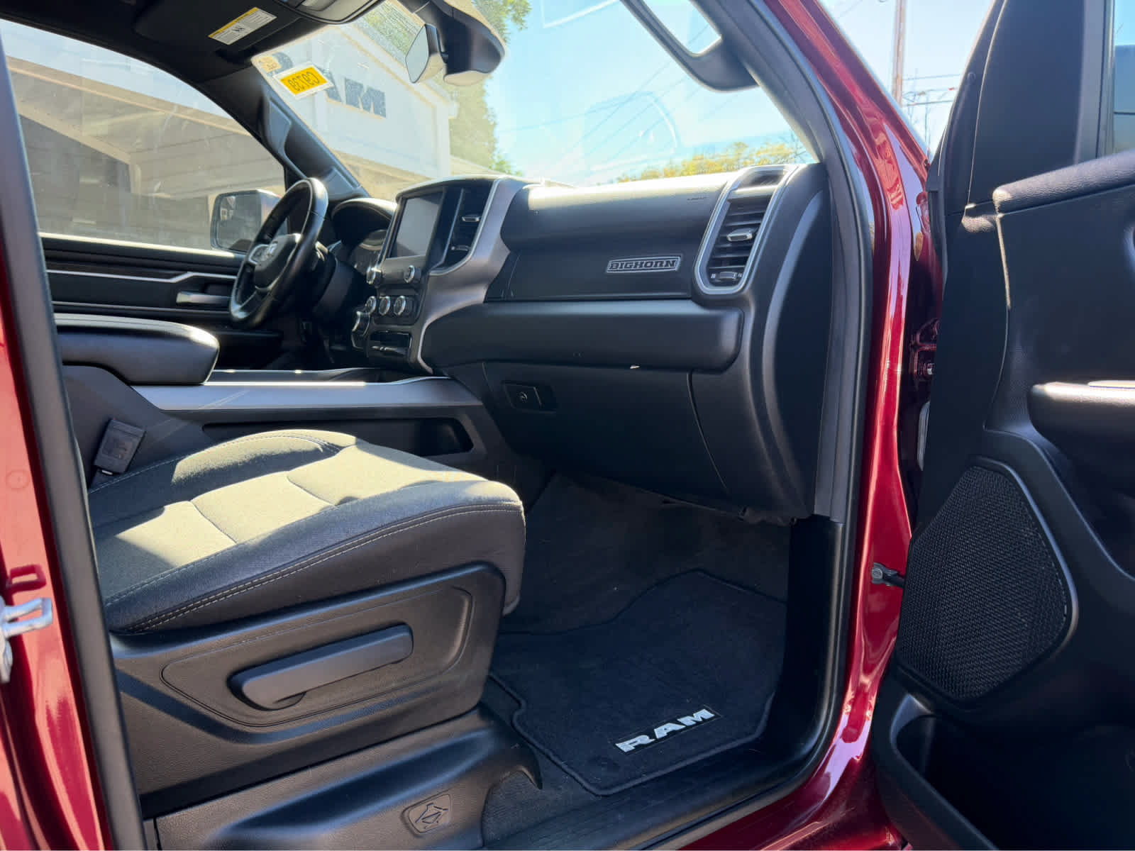 Used 2022 RAM 1500 Big Horn AWD/4WD image 18