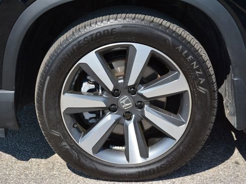Used 2025 Honda Pilot Touring image 35