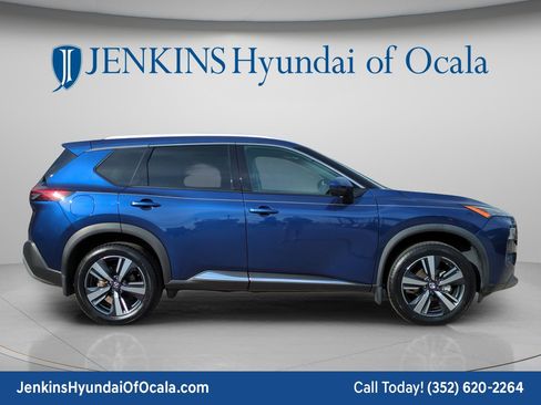 Used 2021 Nissan Rogue SL FWD image 2