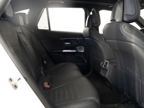 Used 2023 Mercedes-Benz GLC 300 4MATIC image 23