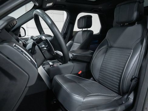 Used 2023 Land Rover Discovery HSE R-Dynamic AWD/4WD image 9