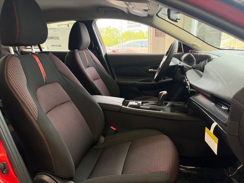 New 2026 Nissan Sentra SR w/ Floor Mat Package image 12