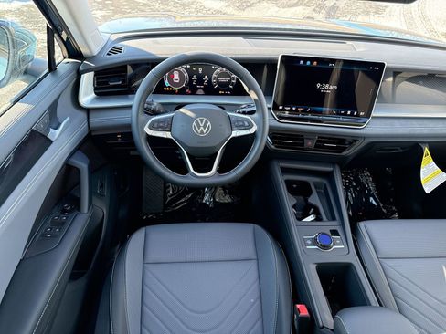 New 2026 Volkswagen Tiguan SE image 15