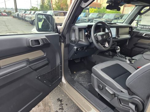 New 2026 Ford Bronco 2-Door AWD/4WD image 10