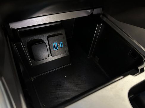 Used 2020 Ford Explorer Platinum image 15