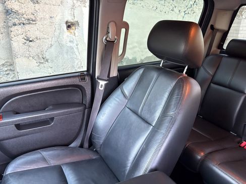 Used 2010 Chevrolet Silverado 1500 LTZ w/ Max Trailering Pack AWD/4WD image 16