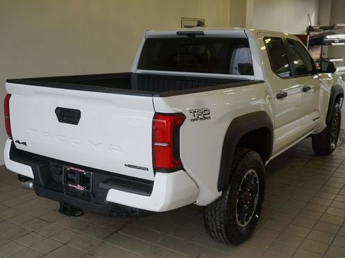 New 2025 Toyota Tacoma TRD Off-Road image 18