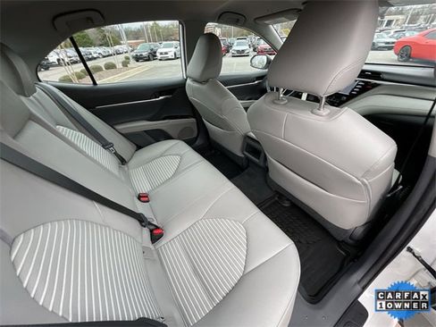 Used 2019 Toyota Camry SE image 34
