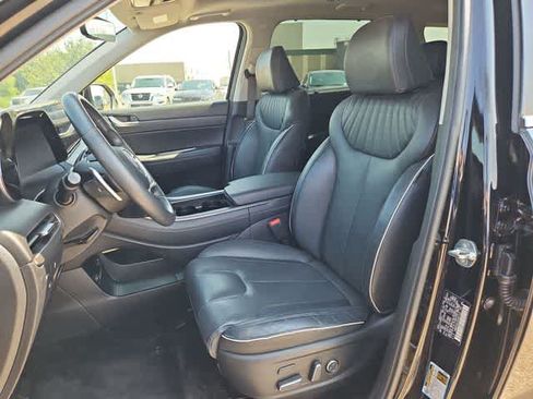 Used 2024 Hyundai Palisade Limited FWD image 14