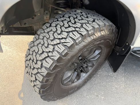 Used 2013 Ford F150 Raptor w/ Luxury Equipment Group image 52