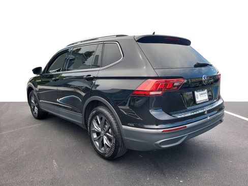 Used 2023 Volkswagen Tiguan SE FWD image 4
