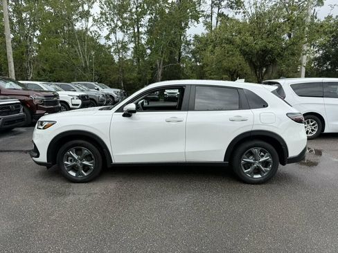 Used 2026 Honda HR-V LX image 2