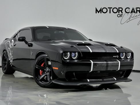 Used 2021 Dodge Challenger SRT Hellcat Redeye RWD image 1