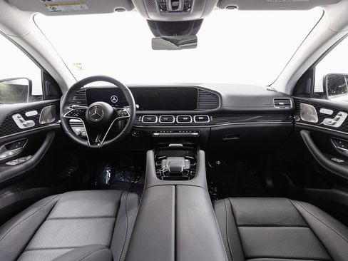 Used 2025 Mercedes-Benz GLE 450 4MATIC Coupe image 28