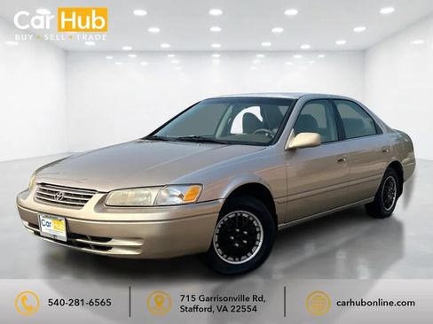 Used 1999 Toyota Camry CE FWD image 3