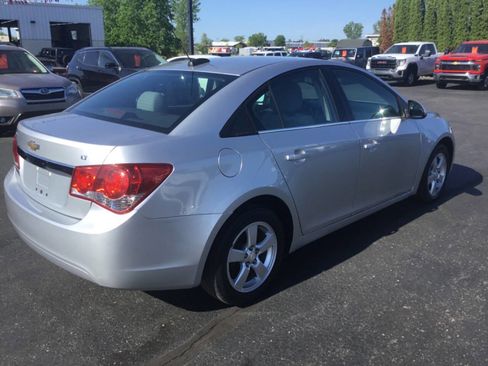 Used 2016 Chevrolet Cruze LT FWD image 5