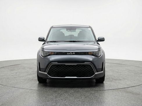 Used 2025 Kia Soul LX w/ LX Technology Package image 2