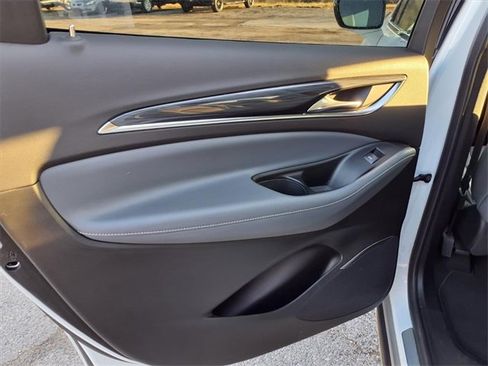 Used 2024 Buick Enclave Premium image 83