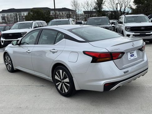Used 2019 Nissan Altima 2.5 SV image 7