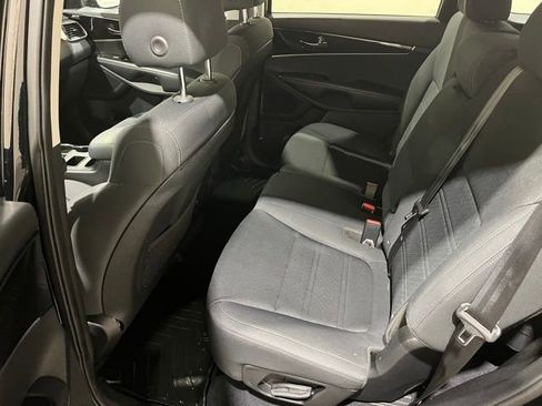 Used 2020 Kia Sorento S image 20