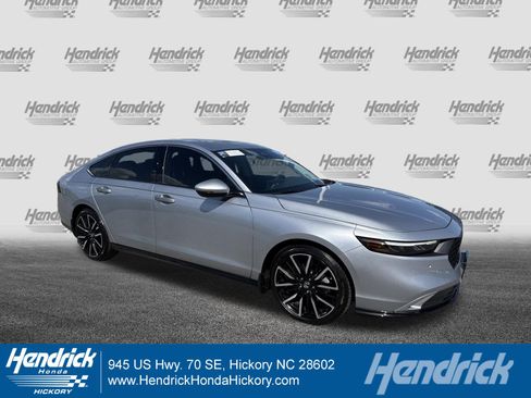 Certified 2025 Honda Accord Touring image 1