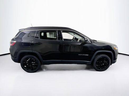 Used 2022 Jeep Compass Limited AWD/4WD image 4
