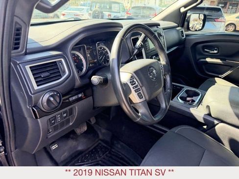 Used 2019 Nissan Titan SV w/ SV Convenience Package image 21