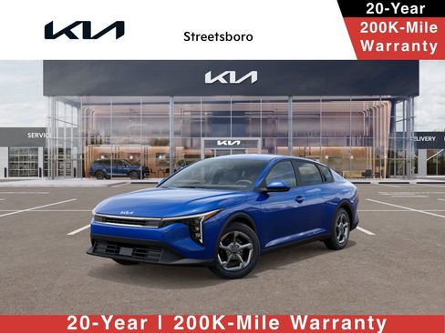 New 2026 Kia K4 FWD image 1